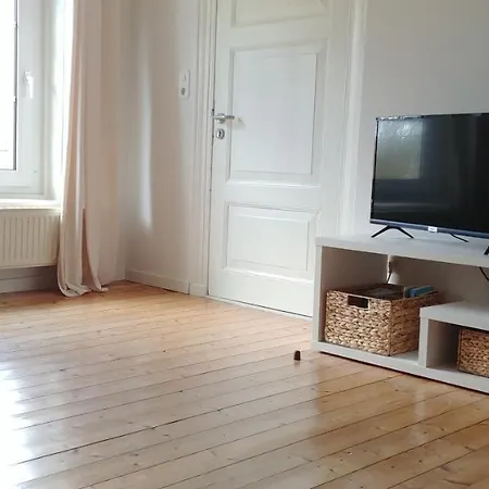 Apartment Im Idyllischen Gulfhof Krummhoern