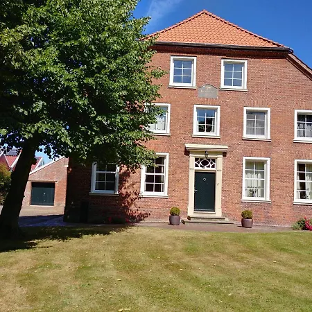 Apartment Im Idyllischen Gulfhof Krummhoern